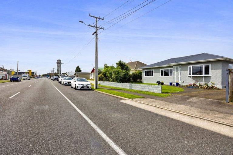 Photo of property in 18 Albion Street, Hawera, 4610