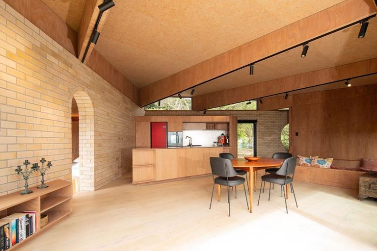 Photo of property in 109b Cliffs Road, Saint Clair, Dunedin, 9012