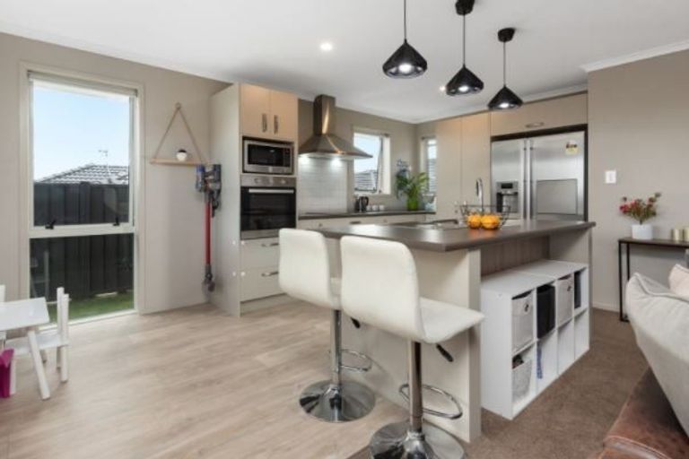 Photo of property in 14 Watene Way, Welcome Bay, Tauranga, 3112