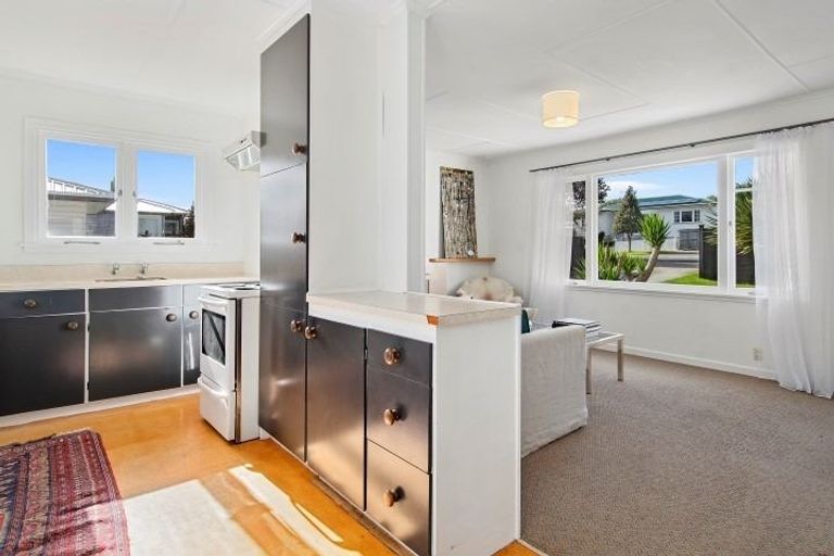 Photo of property in 11 Goods Road, Otumoetai, Tauranga, 3110