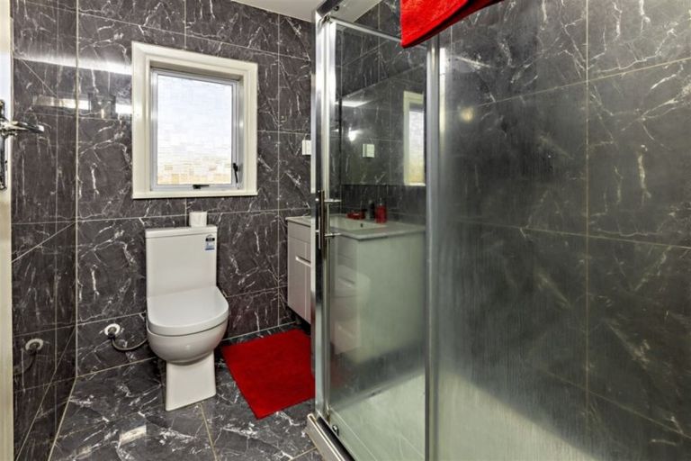 Photo of property in 140 Russell Road, Manurewa, Auckland, 2102