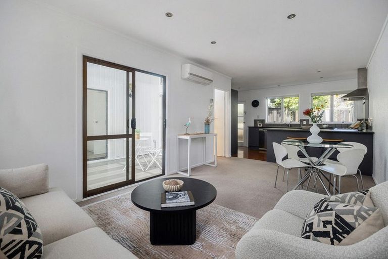 Photo of property in 3/3 Patterson Street, Sandringham, Auckland, 1041