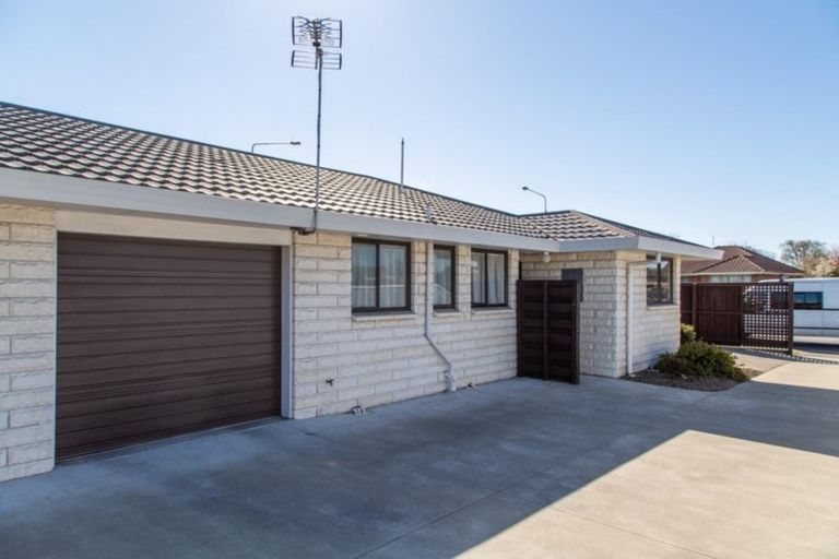 Photo of property in 1/201 Harewood Road, Papanui, Christchurch, 8053