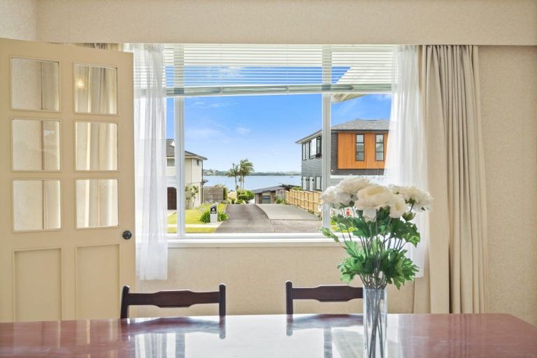 Photo of property in 41 Bramley Drive, Farm Cove, Auckland, 2012