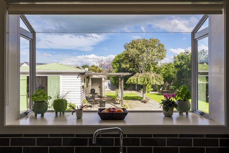 Photo of property in 127 Nuffield Avenue, Marewa, Napier, 4110