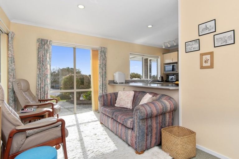 Photo of property in 55 Rowesdale Drive, Ohauiti, Tauranga, 3112