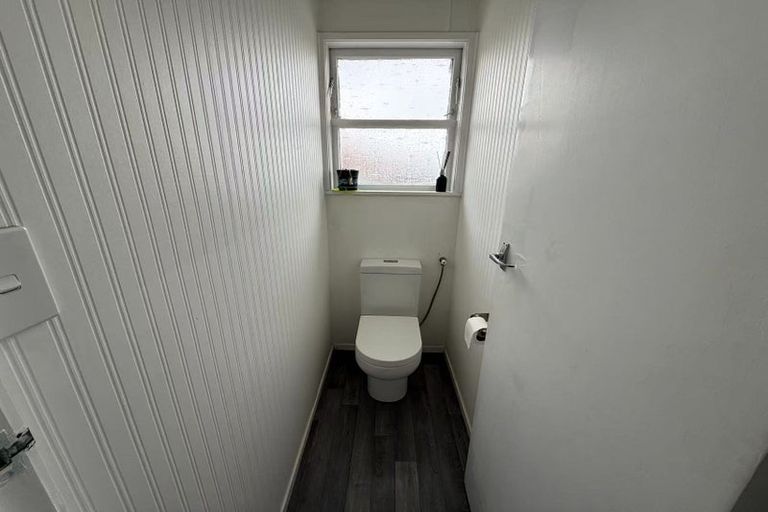 Photo of property in 21 Minaret Drive, Bucklands Beach, Auckland, 2014