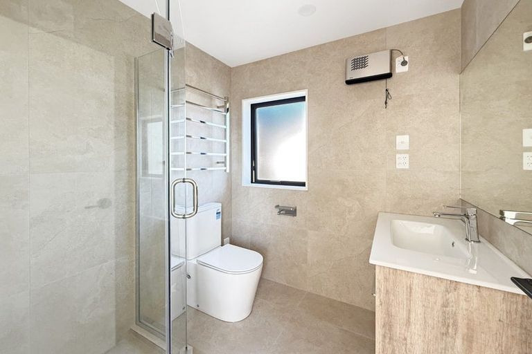 Photo of property in 38 Astoria Place, Northpark, Auckland, 2013