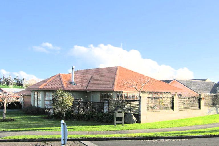 Photo of property in 1 Country Lane, Western Heights, Hamilton, 3200