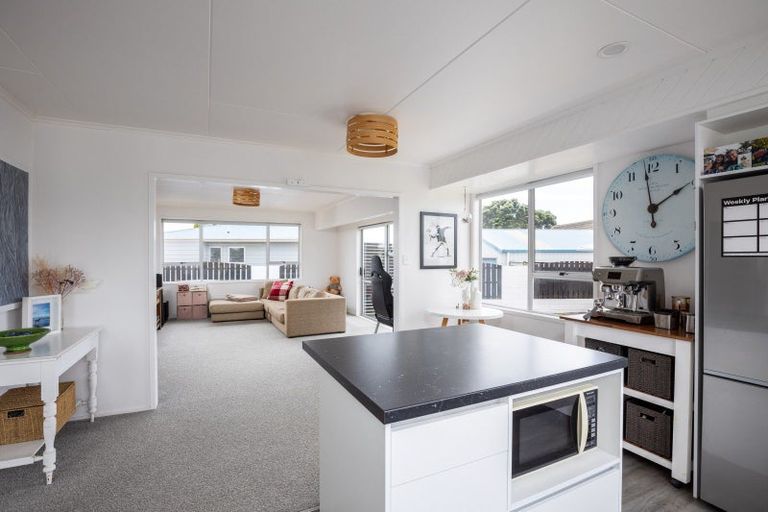 Photo of property in 26 Sunnyvale Street, Bell Block, New Plymouth, 4312