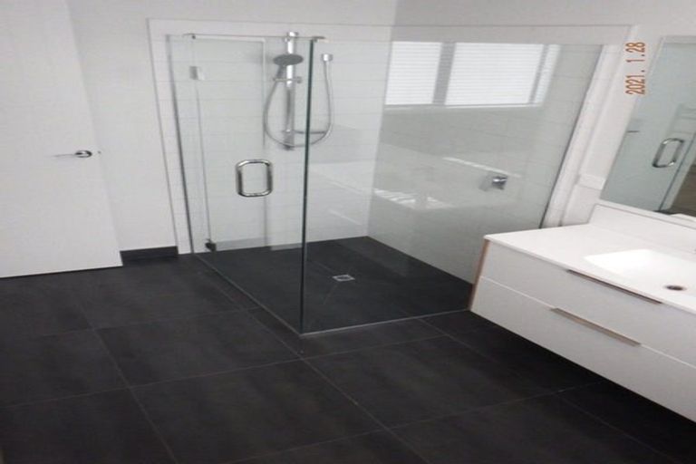 Photo of property in 62 Stace Hopper Drive, One Tree Point, 0118