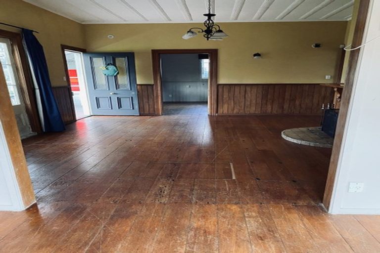 Photo of property in 1 Beihlers Road, Weymouth, Auckland, 2103