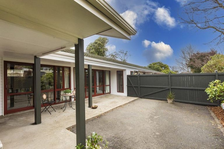 Photo of property in 264 Waimairi Road, Ilam, Christchurch, 8041