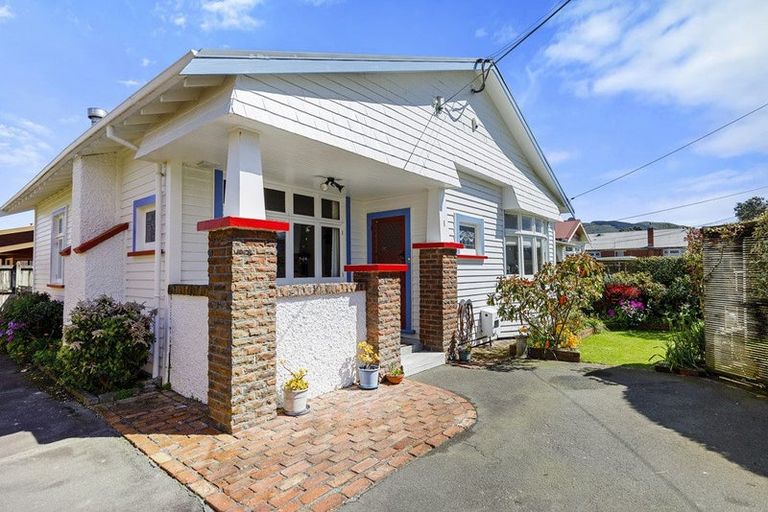 Photo of property in 1 Stellin Street, Boulcott, Lower Hutt, 5011