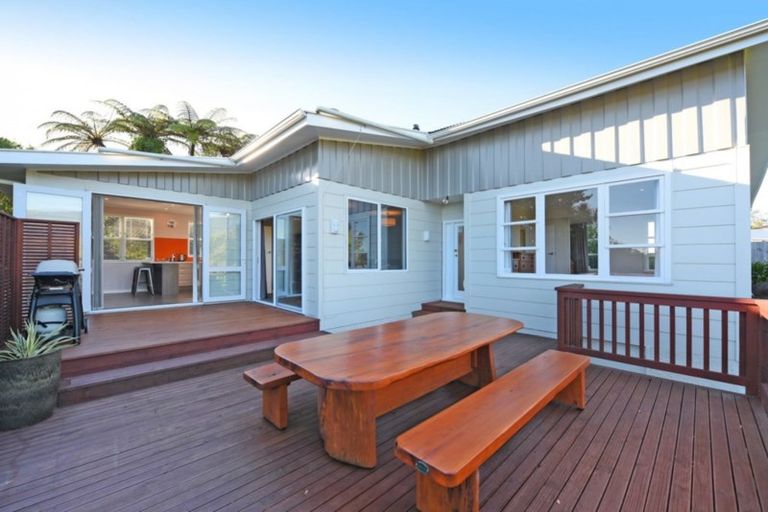 Photo of property in 21 Sunnyview Drive, Brown Owl, Upper Hutt, 5018