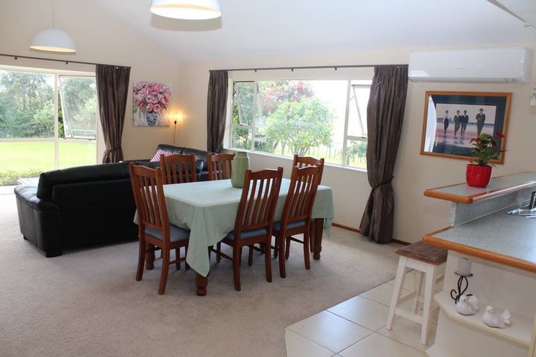 Photo of property in 38 Henson Road, Whitford, Howick, 2571