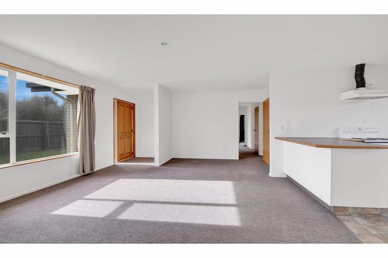 Photo of property in 23 Seascape Gardens, Bromley, Christchurch, 8062