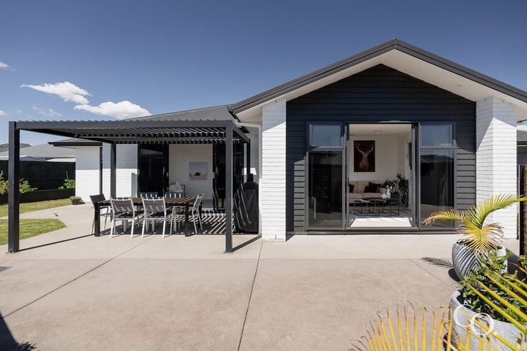 Photo of property in 51 Kahuparere Crescent, Pyes Pa, Tauranga, 3112