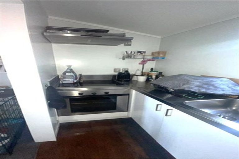 Photo of property in 2/9 Montgomery Street, Stokes Valley, Lower Hutt, 5019