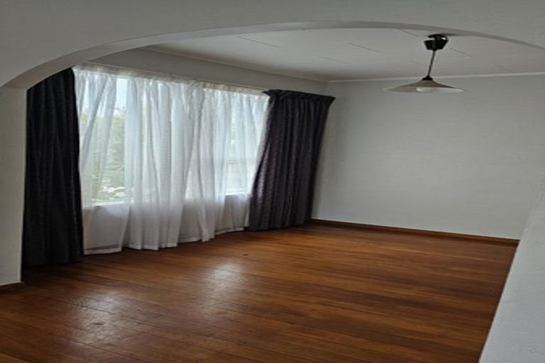Photo of property in 5 Nan Place, Pakuranga Heights, Auckland, 2010