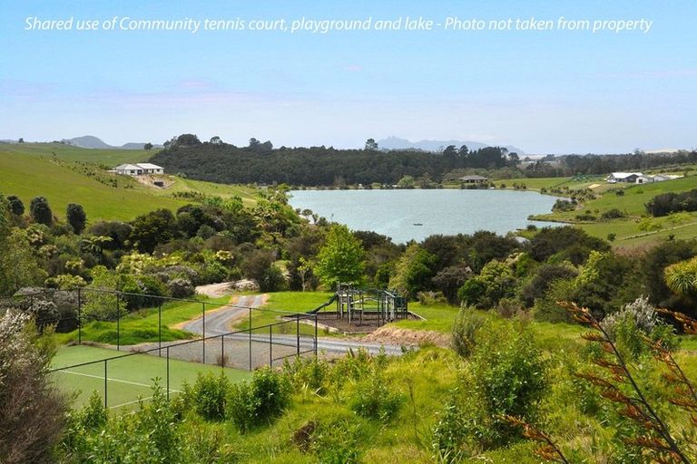 Photo of property in 76 Daniel Parade, Mangawhai, Wellsford, 0975
