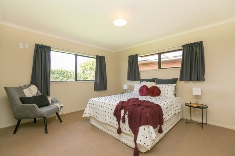 Photo of property in 581 Waitara Road, Huirangi, New Plymouth, 4373