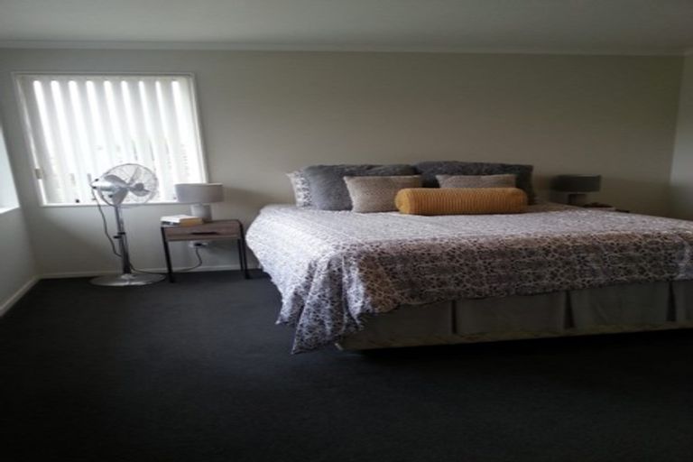 Photo of property in 70 Ngataringa Road, Devonport, Auckland, 0624