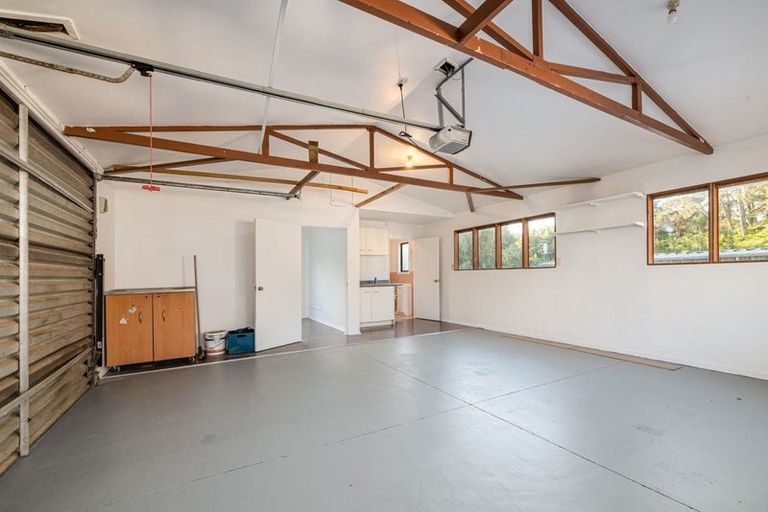 Photo of property in 14 Alidade Place, Massey, Auckland, 0614