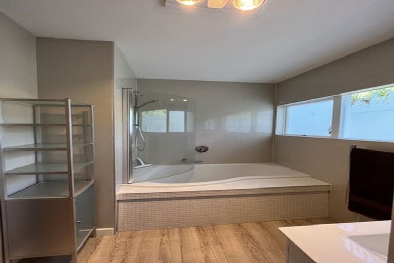 Photo of property in 39 Acheron Road, Paremata, Porirua, 5026