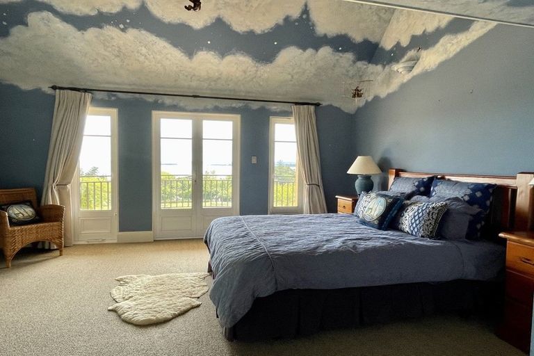 Photo of property in 215 Broomfields Road, Whitford, Howick, 2571