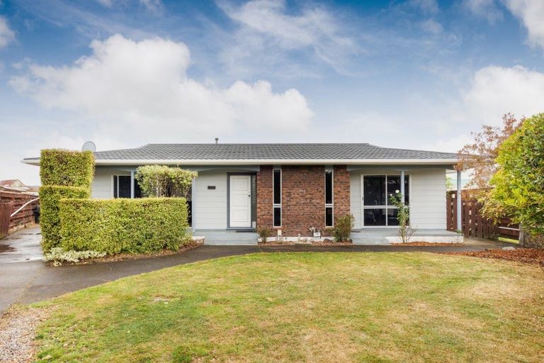 Photo of property in 25 Palliser Place, Milson, Palmerston North, 4414