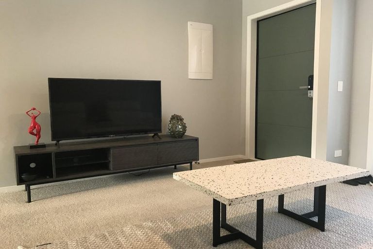 Photo of property in 73a Mapou Road, Hobsonville, Auckland, 0616