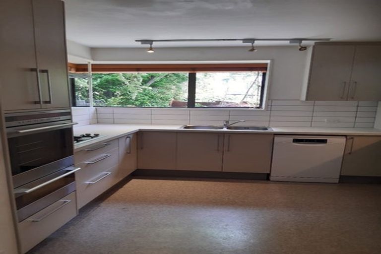 Photo of property in 11b Chevron Place, Ilam, Christchurch, 8041