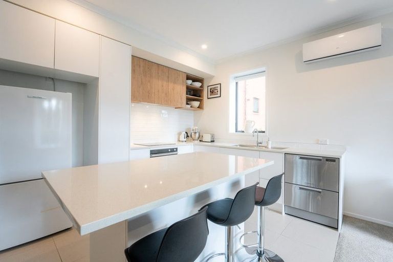 Photo of property in 42 Rangihina Road, Hobsonville, Auckland, 0616