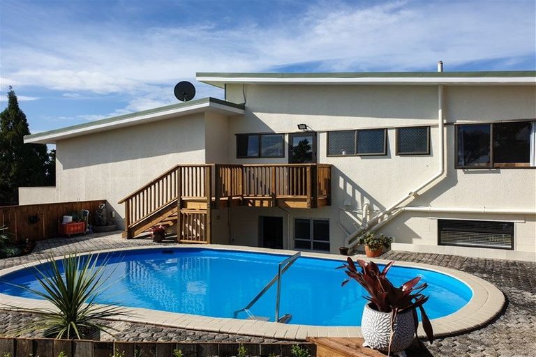 Photo of property in 2 Arabella Road, Opua, 0200