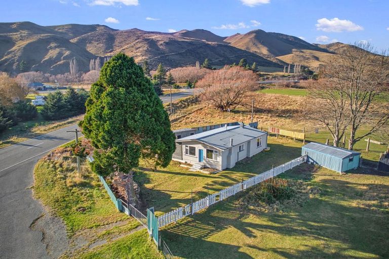Photo of property in 6015 Hakataramea Highway, Hakataramea, Kurow, 9498