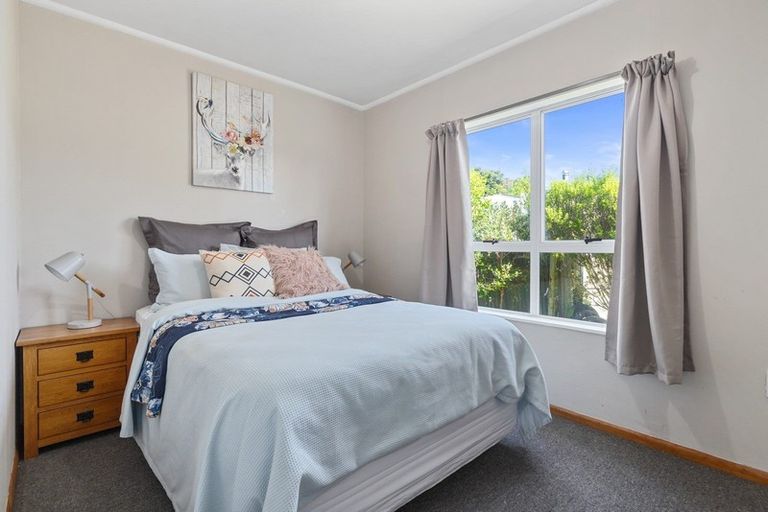 Photo of property in 5 Heather Place, Melville, Hamilton, 3206