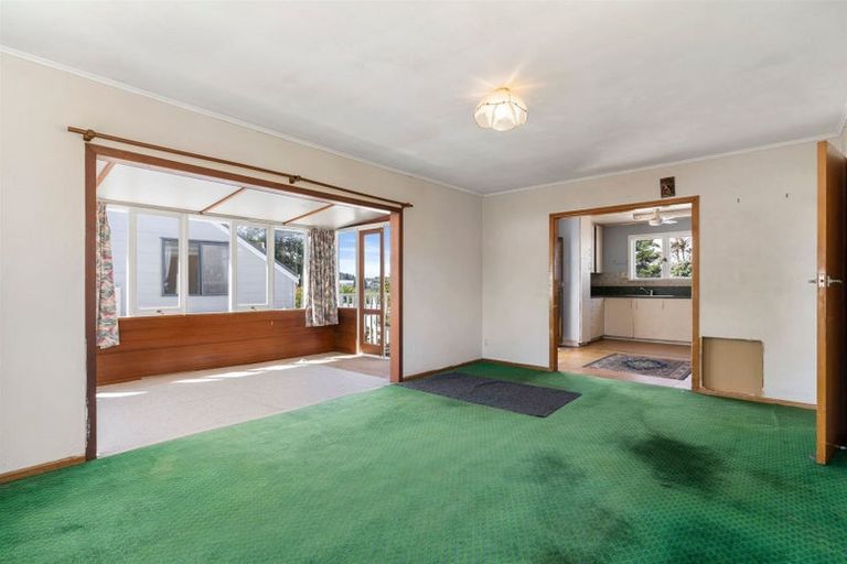 Photo of property in 86 Ennis Avenue, Pakuranga Heights, Auckland, 2010