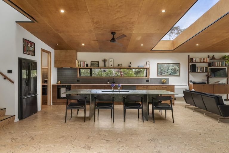 Photo of property in 13 Kauri Road, Birkenhead, Auckland, 0626