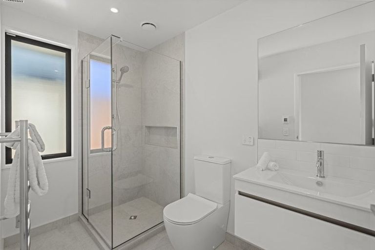 Photo of property in 17/130 Holly Road, St Albans, Christchurch, 8014