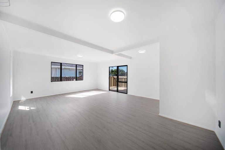 Photo of property in 54 Valiant Street, Mangere, Auckland, 2022