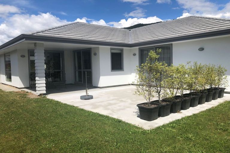 Photo of property in 8 Trek Place, Richmond, 7020