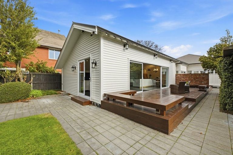 Photo of property in 8 Idris Road, Fendalton, Christchurch, 8052