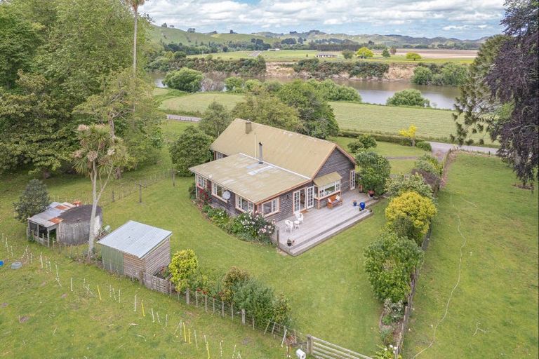 Photo of property in 122 Kaiwhaiki Road, Kaiwhaiki, Whanganui, 4575