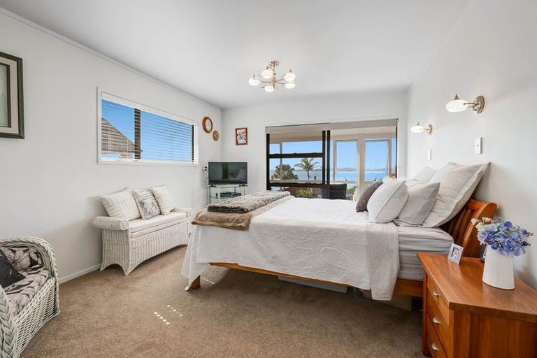 Photo of property in 19 Kahurangi Place, Snells Beach, 0920