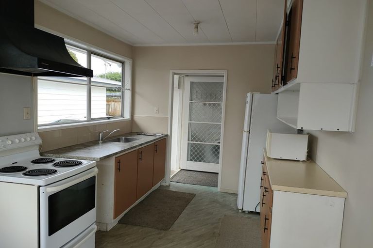 Photo of property in 156 Sunnynook Road, Sunnynook, Auckland, 0620