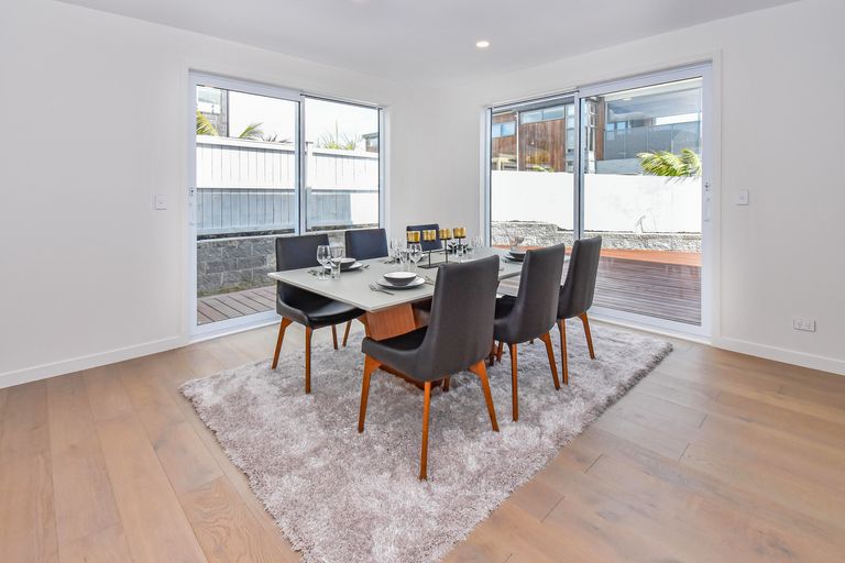 Photo of property in 16 Milano Boulevard, Karaka, Papakura, 2113
