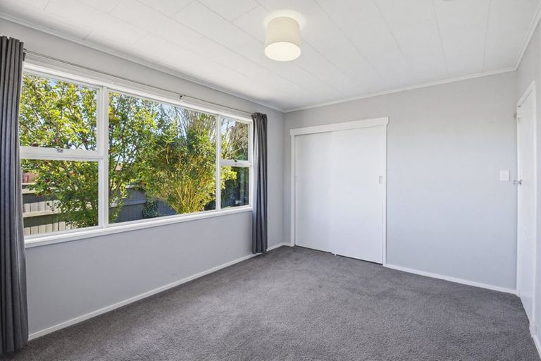 Photo of property in 32 Sylvan Avenue, Waikanae, 5036