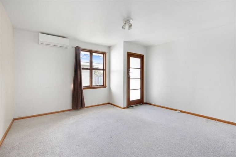 Photo of property in 3/10a Straven Road, Riccarton, Christchurch, 8011