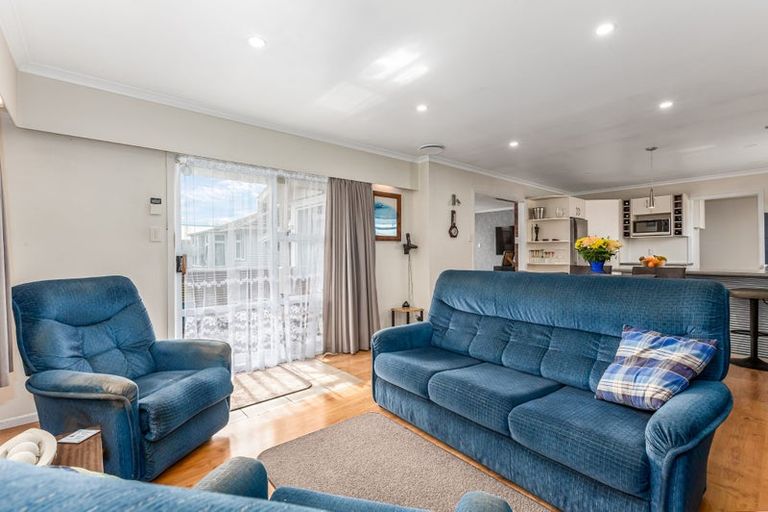 Photo of property in 22 Parenga Street, Wainuiomata, Lower Hutt, 5014